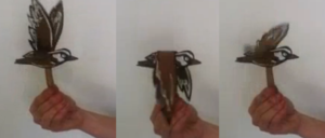 oiseau en papier qui vole